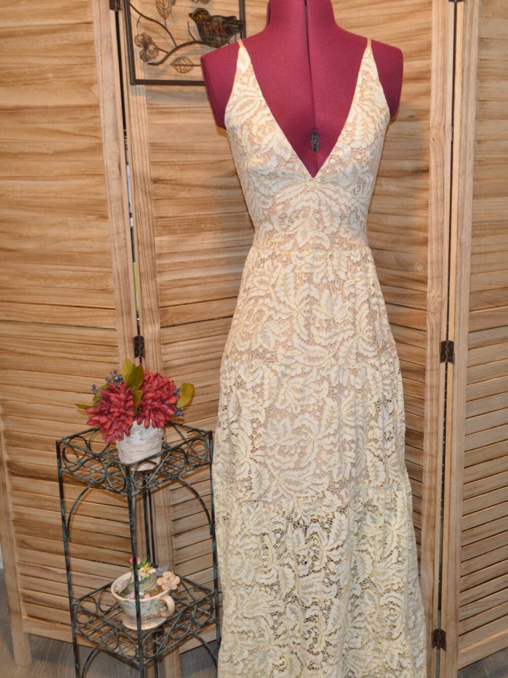 Dress the Population S Melina Ivory Lace Prom Gown